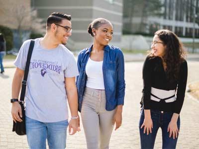 UB students at orientation